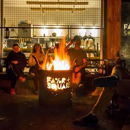 Vandrerhjem Fair And Square