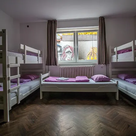 Hostel Fair And Square