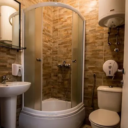 Hostel Fair And Square