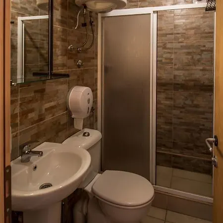 Hostel Fair And Square *