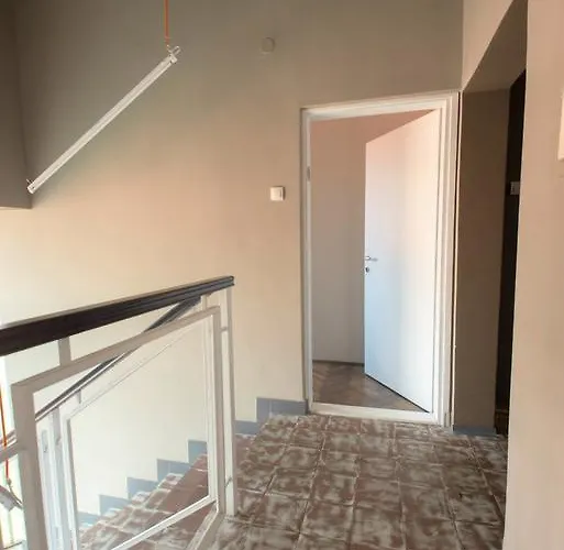 Fair And Square Hostal Belgrado